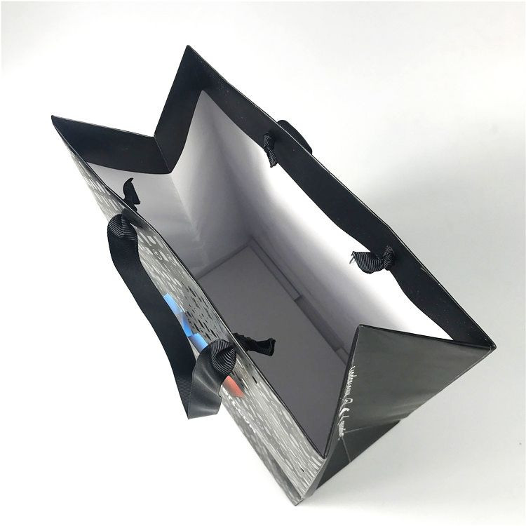 color paper bags with Spot UV
